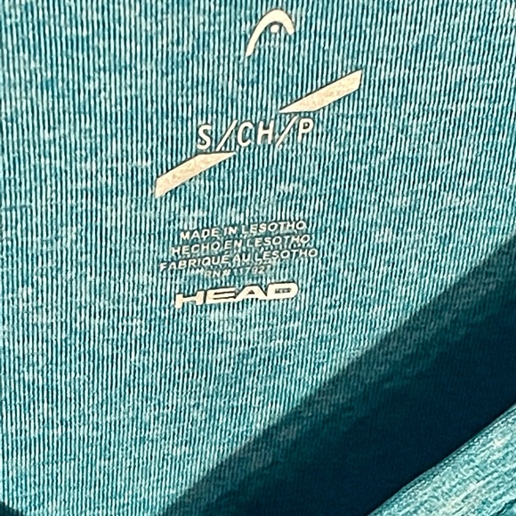 Womens Athletic dri fit top  Size Small  (B-21) - Picture 2 of 5